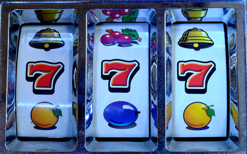 how to play casino slot machines